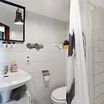דירה 72 In פרידריכסהאפן
