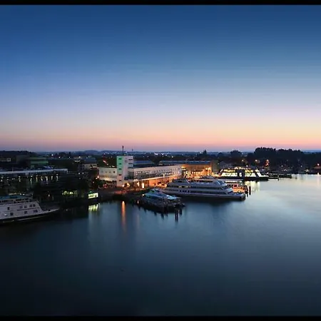 72 In פרידריכסהאפן